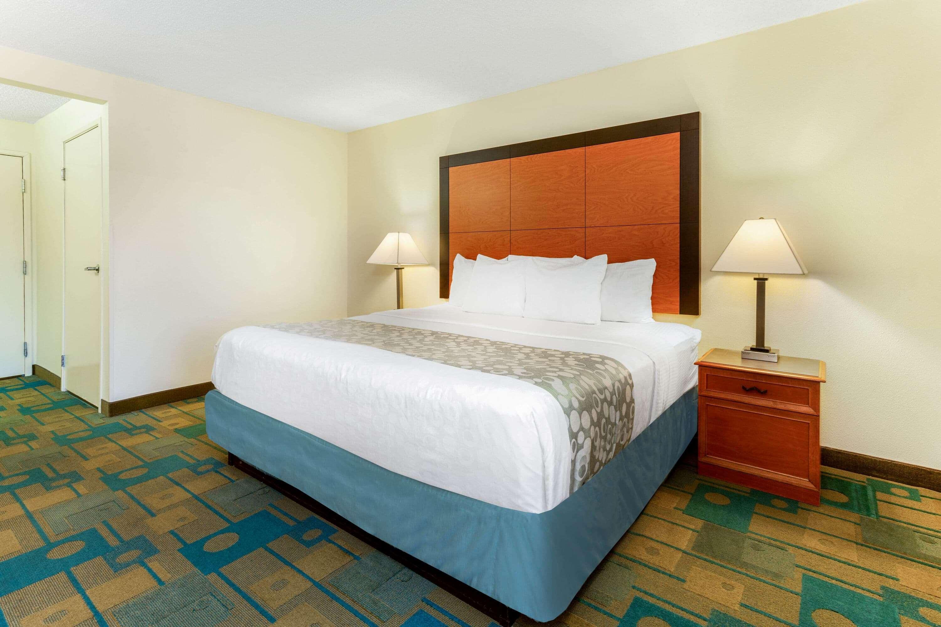 La Quinta Inn By Wyndham Chicago Willowbrook Exterior photo